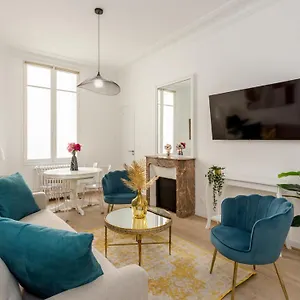 https://cosy-2-bedrooms-1-bathroom-apartment-monceau.fr-paris.fr